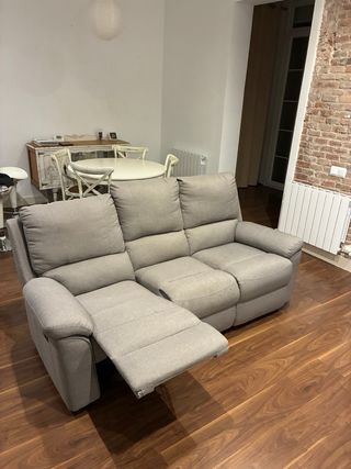 Sofá 3 plazas reclinable gris