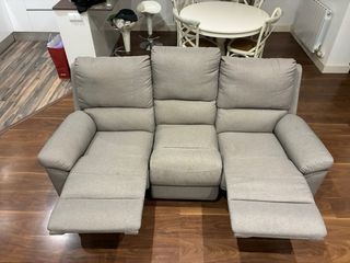 Sofá 3 plazas reclinable gris