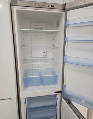 Nevera Balay plateada