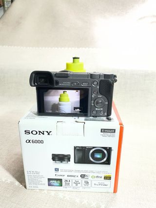Cámara Sony A6000 + Objetivo 16-50mm