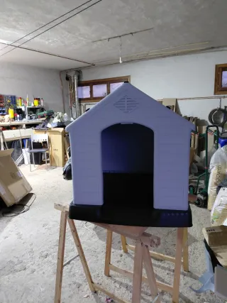 Caseta exterior PVC sin usar