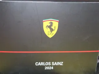Casco Carlos Sainz 2024 Ferrari