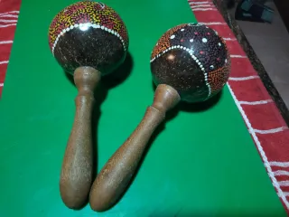 Par Maracas Artesanales Pintadas
