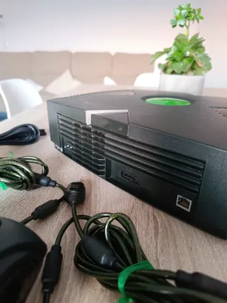 Xbox Clásica Negra + 2 Mandos