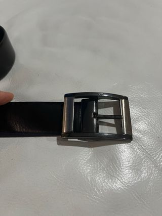 Cinturón de Piel Reversible Negro / Azul Marino