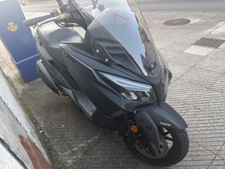 Kymco CT300 Maxi Scooter Negra/Gris