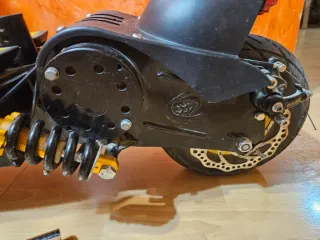 Patinete Eléctrico UrbanFox Negro/Amarillo