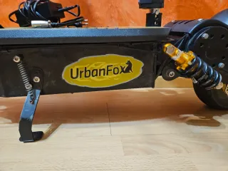 Patinete Eléctrico UrbanFox Negro/Amarillo