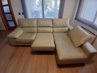 Sofá Chaiselong de Piel color Marfil