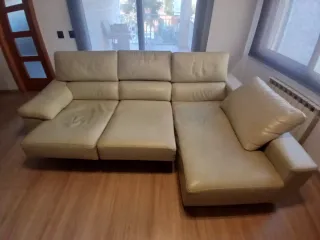 Sofá Chaiselong de Piel color Marfil