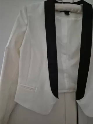 Blazer (Smokin) Blanco y Negro Corto