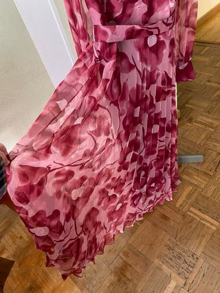 Vestido fiesta largo floral en gasa.