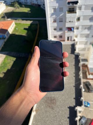 iPhone 12 90% de bateria