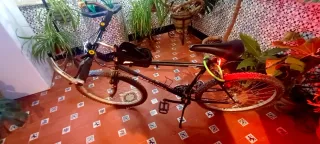 BH SUPRA + Accesorios (A ESTRENAR)