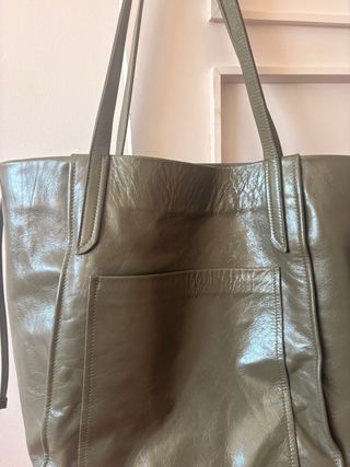 Mala de pele verde Zara