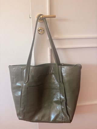 Mala de pele verde Zara