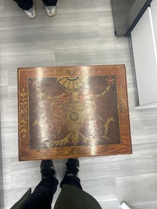 Cómoda vintage de madera con cajones