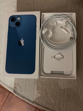 iPhone 13 Pantalla Trasera Azul con cable carga