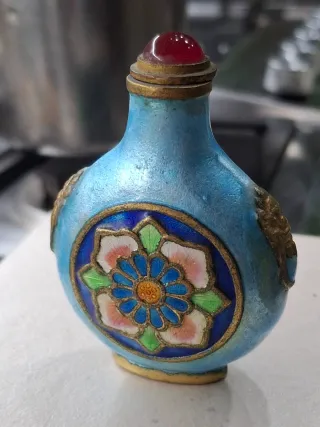 Bottiglia da fiuto d'epoca smaltata