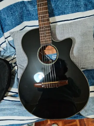 Guitarra Ibañez Negra Para recoger en Infiesto