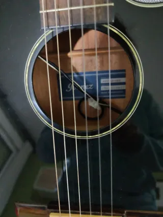 Guitarra Ibañez Negra Para recoger en Infiesto