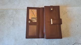 Fantastico LOTE 1 bolsito, 2 MONEDEROS y 1 NECESER