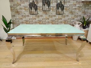 MESA DE COMEDOR - NUEVA