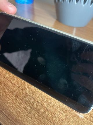 iPhone 11 Blanco con protector de cámaras