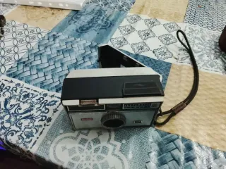 Cámara Kodak Instamatic 100 Vintage    años 60