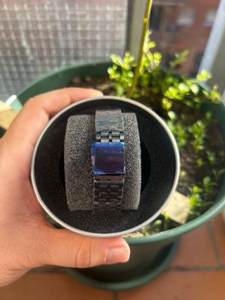Reloj Casio Negro con Esfera Rosa