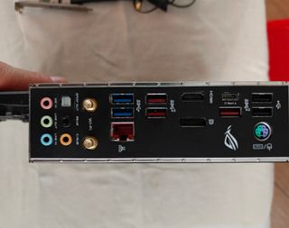 Blocco PC Gaming: Intel i9 9900K + ASUS ROG Z390-E