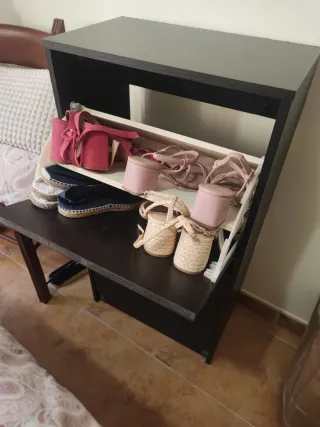 Mueble zapatero de madera