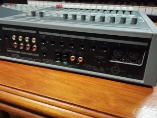 Roland VS-1680 Mesa Multipistas Digital