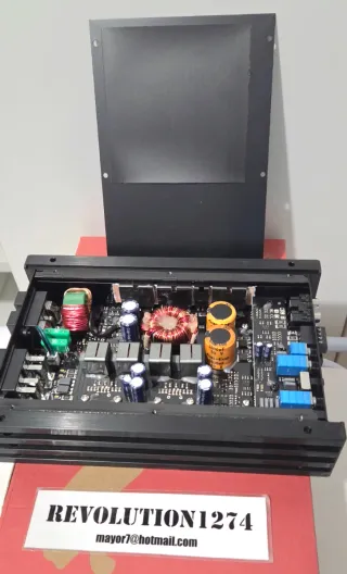 Helix M Four Amplificador