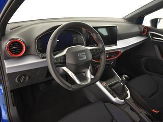 SEAT ARONA FR 115CV – 2025 – 12.000KM – NUEVO