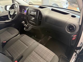 MERCEDES-BENZ Vito 111 CDI Mixto Compacta
