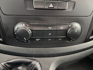MERCEDES-BENZ Vito 111 CDI Mixto Compacta