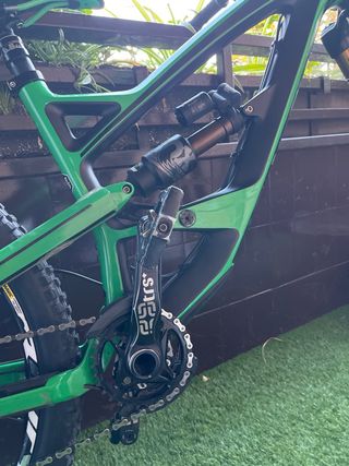 YT Capra CF Pro 2016