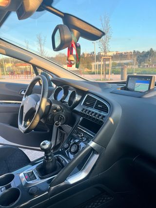 Peugeot 3008 allure style HDI