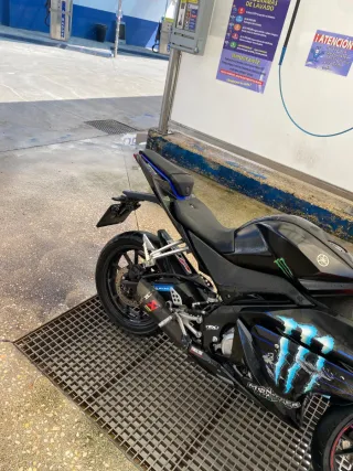 Yamaha YZF R125 Negra