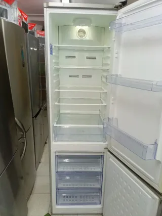 Nevera marca Beko 200/60cm clase A+ con garantia
