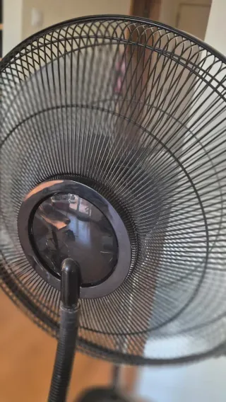 Ventilador nebulizador silencioso con control remo