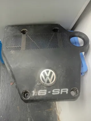 Tapa motor Golf 4 1.6 SR