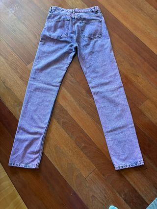 Pantalón vaquero Bimba y Lola azul/morado