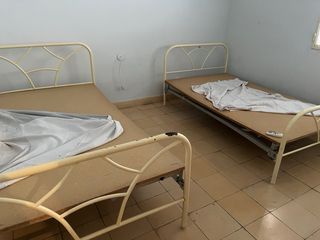 Cama + colchon, mueble salon, mesa, sofa + sillon