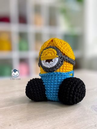 Amigurumi Minion Hecho a Mano