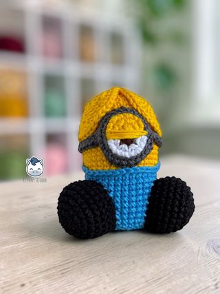 Amigurumi Minion Hecho a Mano