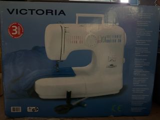 Máquina de coser Victoria . Nueva precintada