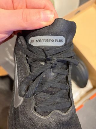 Nike Vomero 18 Plus Negro
