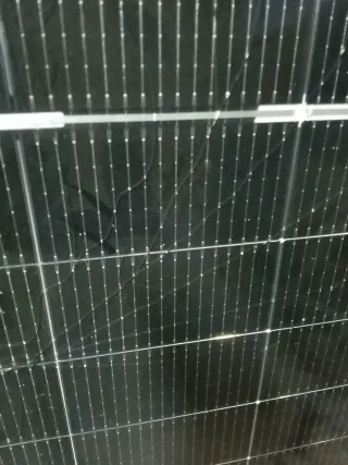 Paneles solares 580w 610w cristal cuarteado